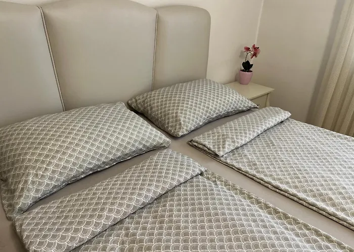 Adana - Free Parking * Szarajevó